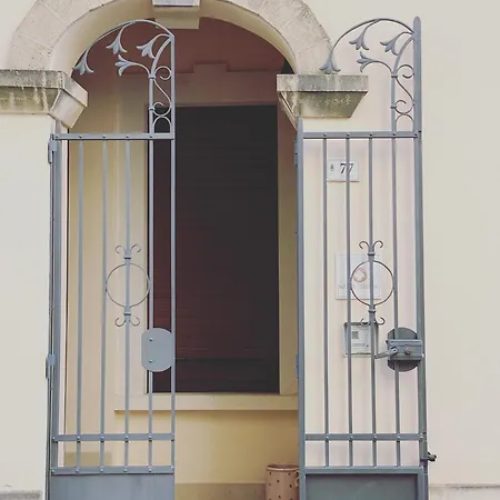 Maison Salentina أُجينتو